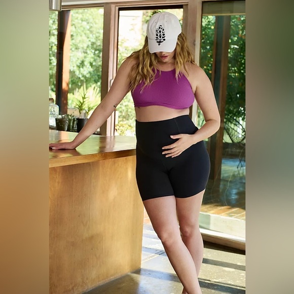 NWT FP Movement x Hatch Never Better Maternity Shorts - Picture 3 of 3